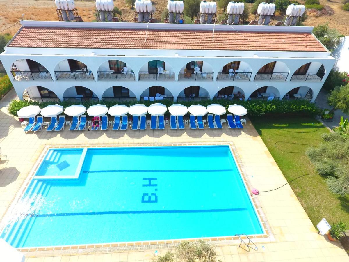 Bare Hill Holiday Apartments Krini Exterior photo