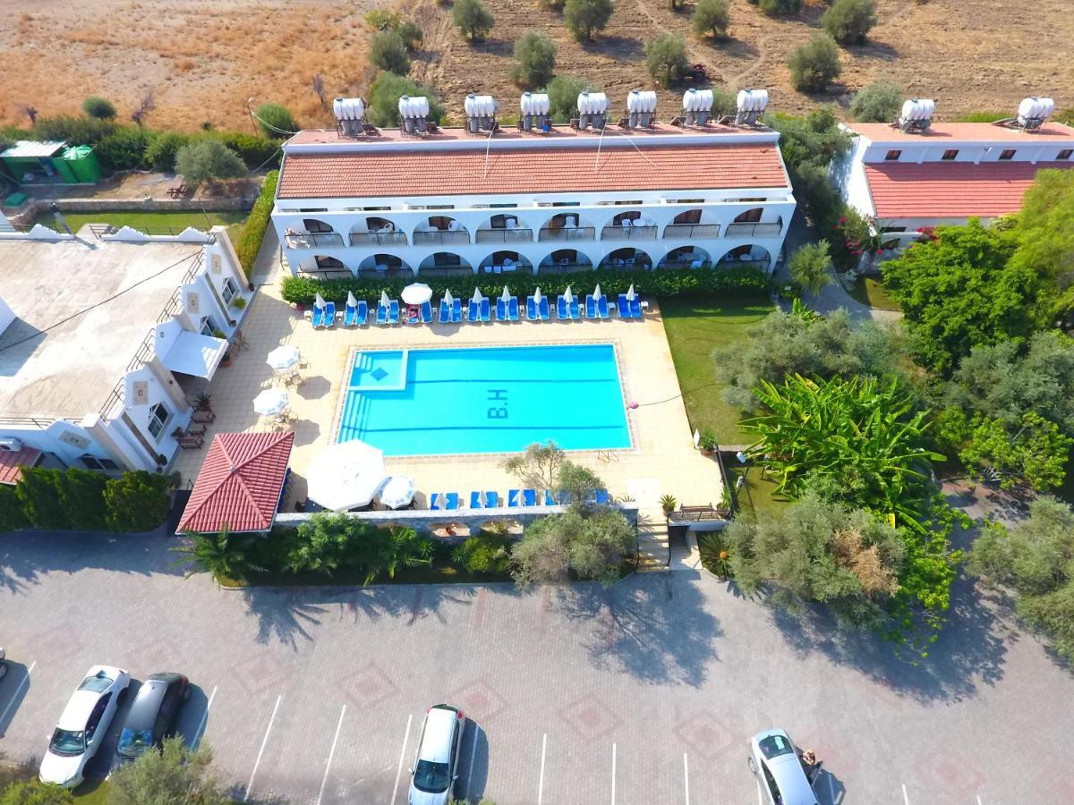 Bare Hill Holiday Apartments Krini Exterior photo