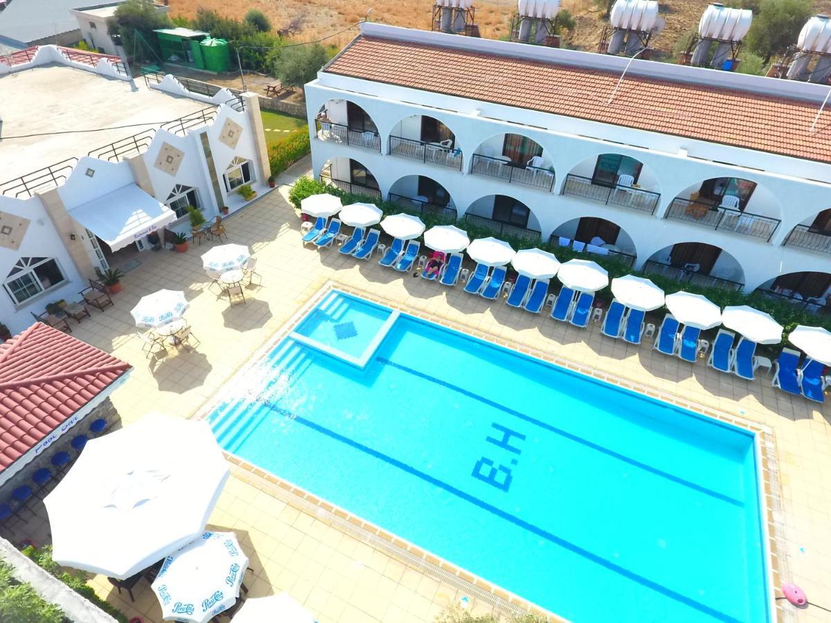 Bare Hill Holiday Apartments Krini Exterior photo