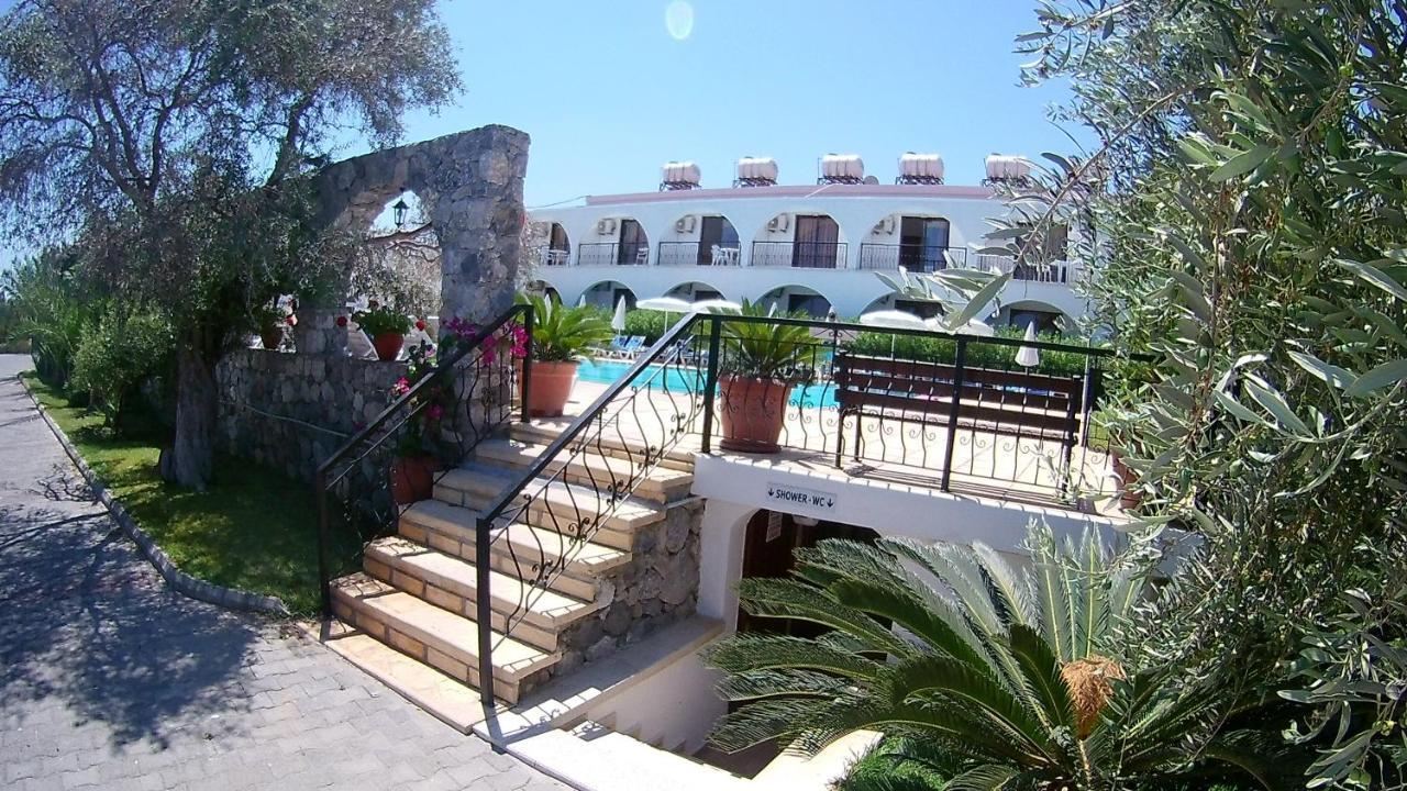 Bare Hill Holiday Apartments Krini Exterior photo