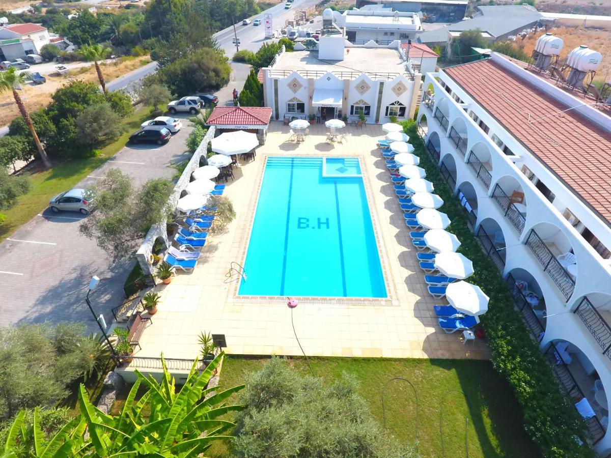 Bare Hill Holiday Apartments Krini Exterior photo