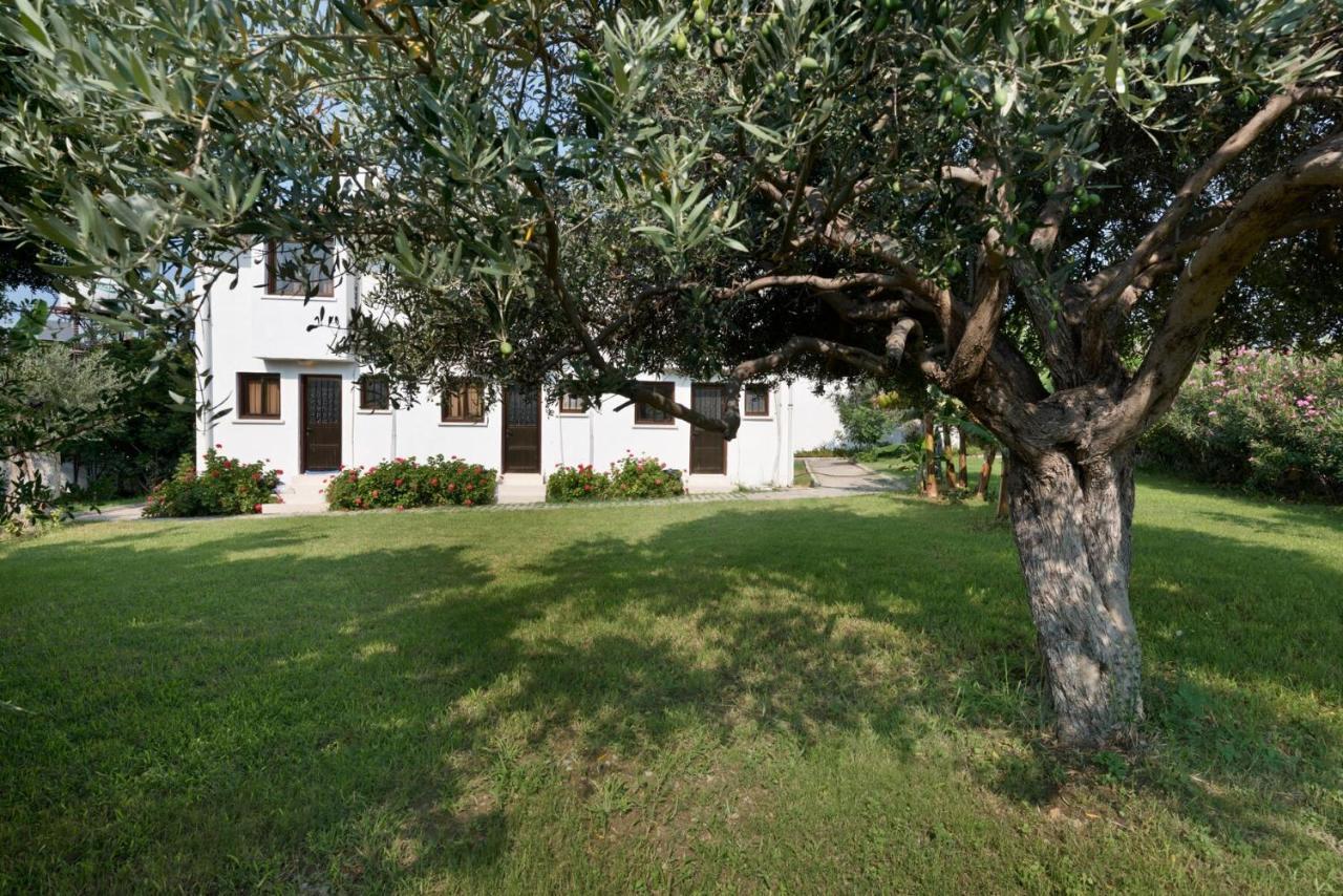 Bare Hill Holiday Apartments Krini Exterior photo