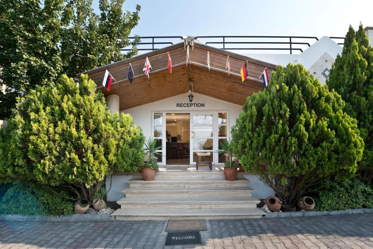 Bare Hill Holiday Apartments Krini Exterior photo